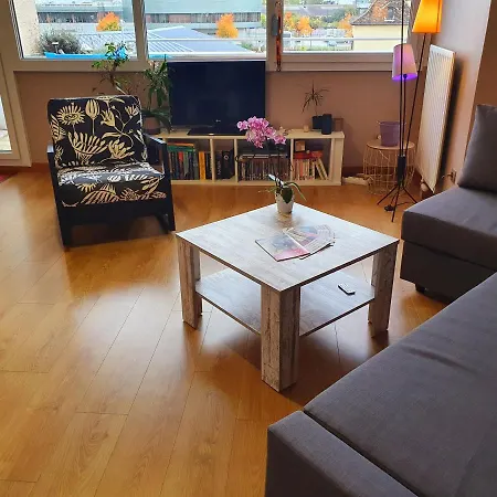 Apartman Loft Tres Calme Parking Et Balcon